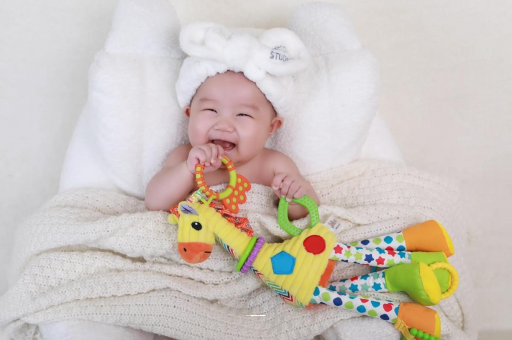 安阳1岁宝宝流鼻涕打喷嚏